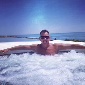 Meet your Posher, Brett